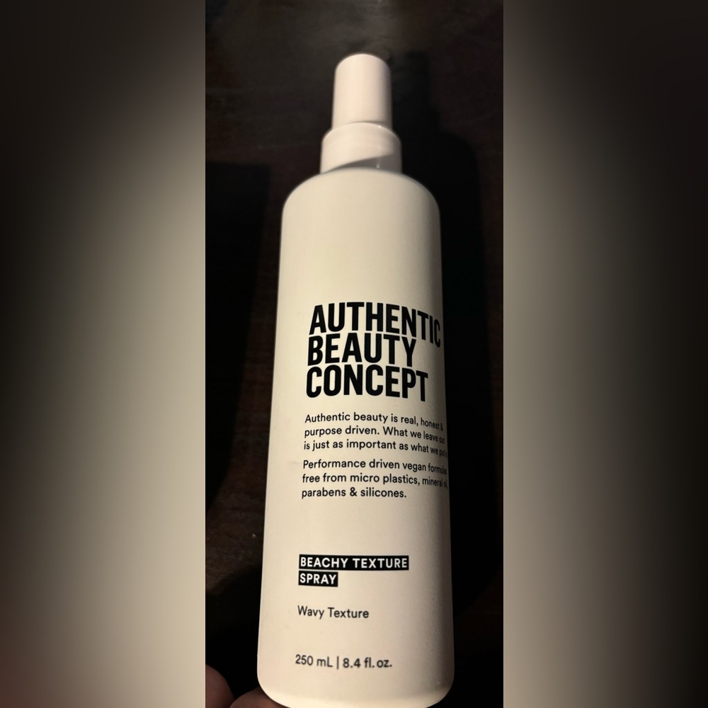 Authentic Beauty Concept Beachy Texture Spray